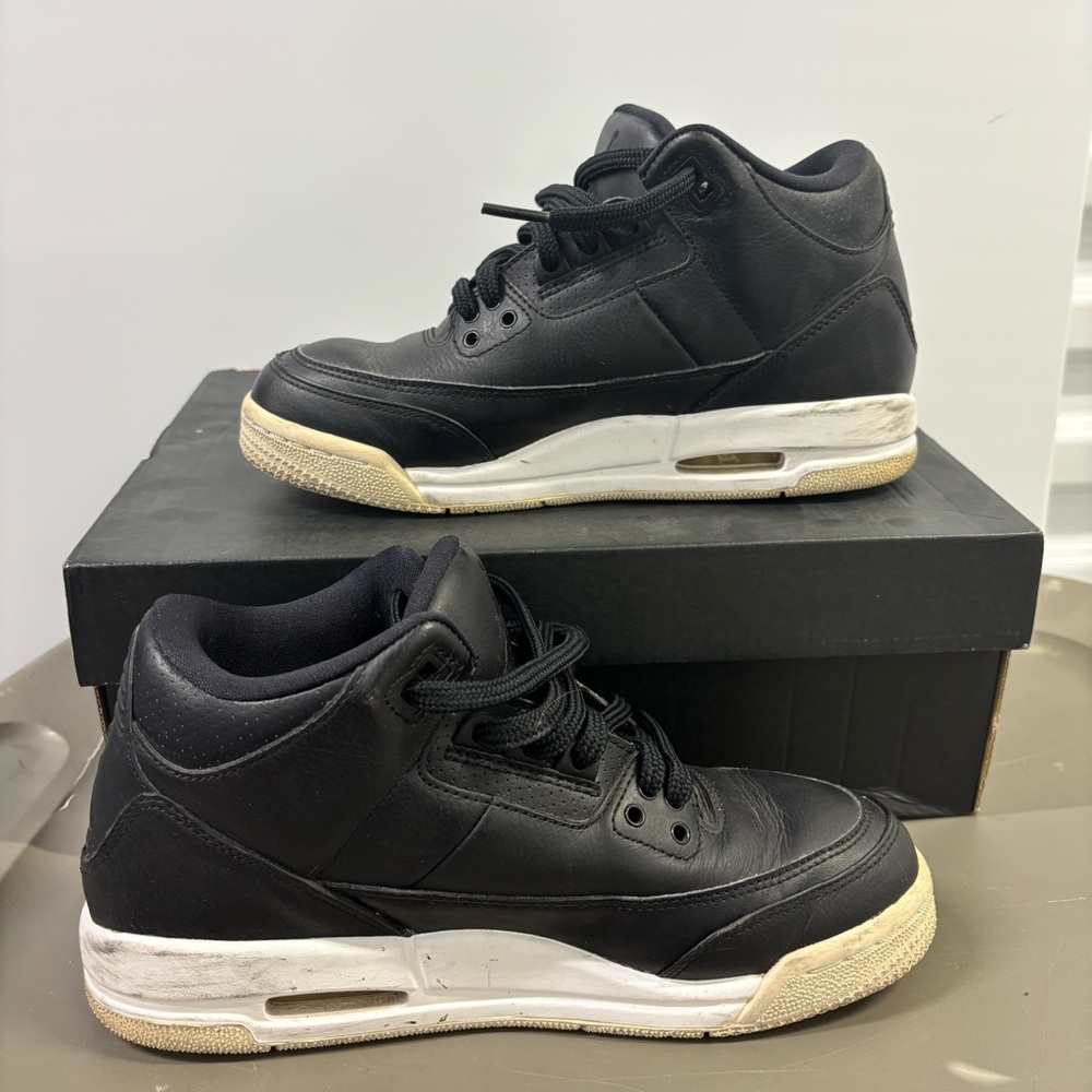 Air Jordan 3 Retro BG Black & White  6W/4.5Y